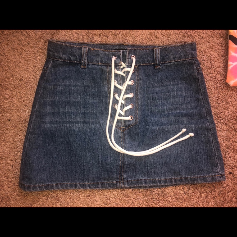 Forever 21 skirt - never worn small